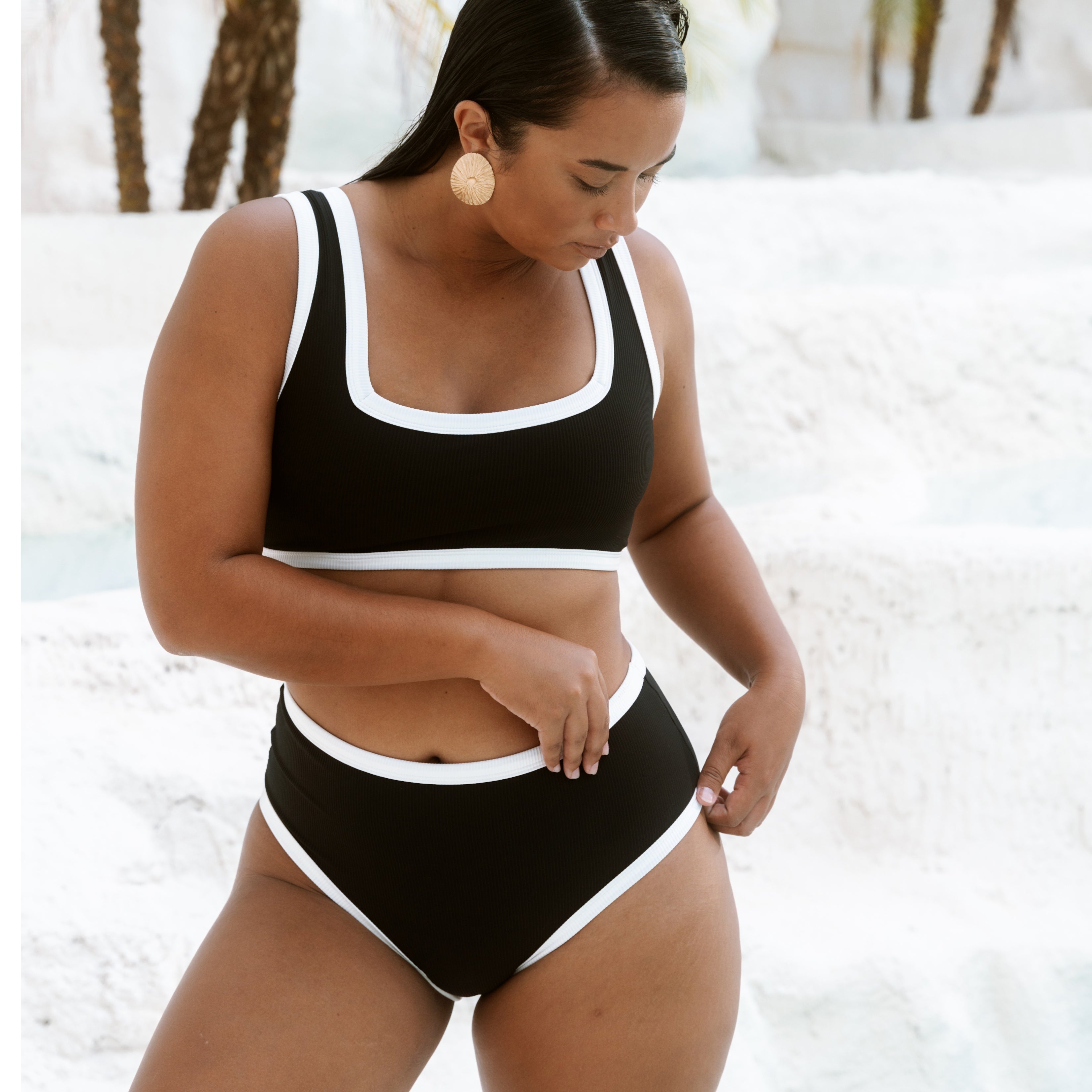 Follow The Sun / Bikini bottoms / Black + White Rib
