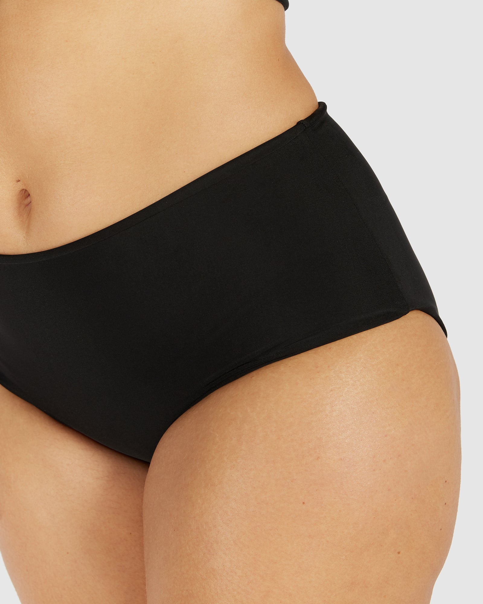 Go Your Own Way / Bikini bottoms / Black - FINAL SALE