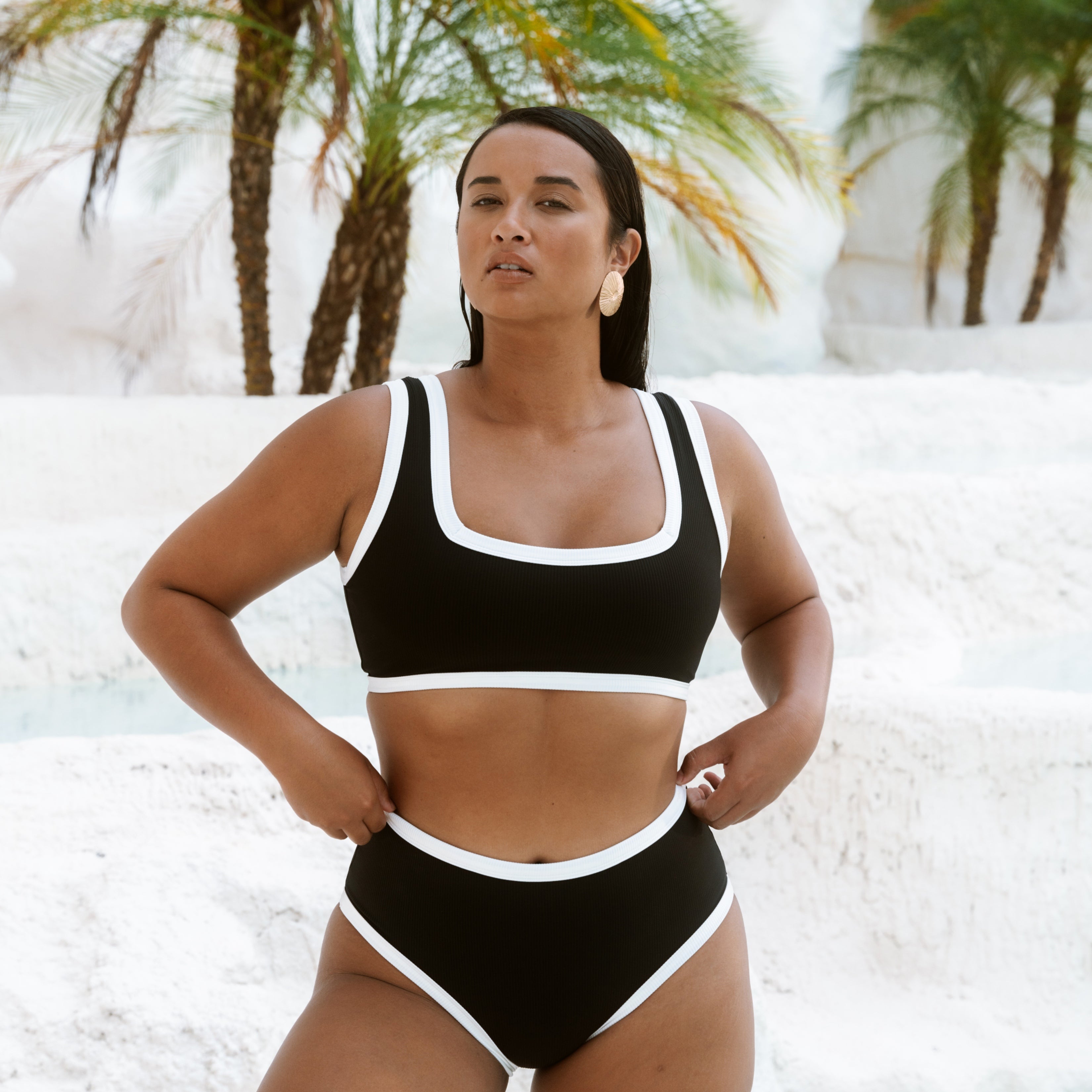 Follow The Sun / Bikini bottoms / Black + White Rib