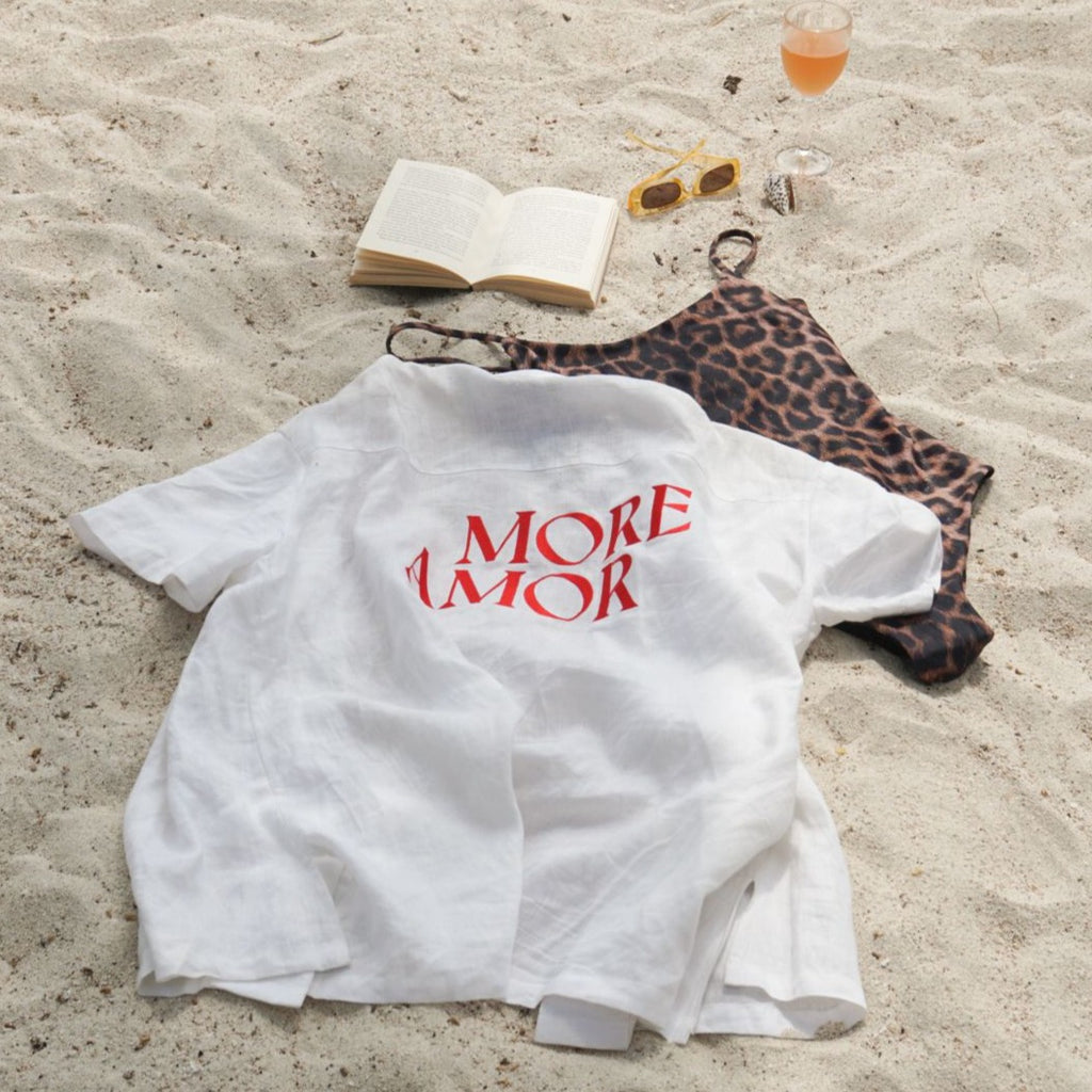 Words Of Wisdom / Linen beach shirt / More Amor